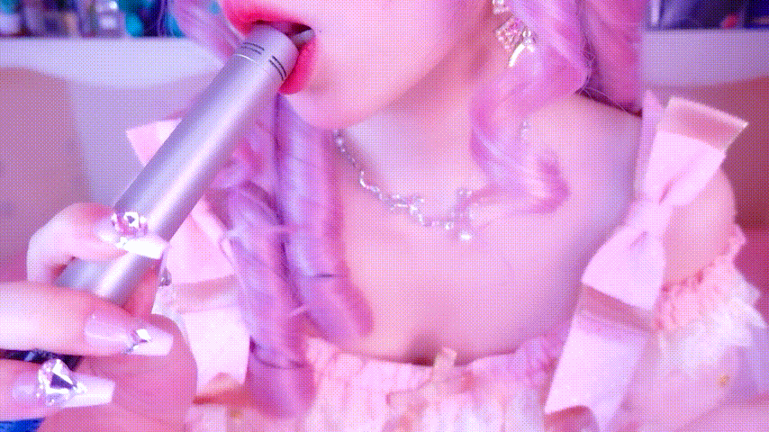 12.4【祝哥哥2024元旦快乐】今天是梦幻的粉色芭比，希望哥哥会喜欢~❤.mp4_20240121_183938.gif